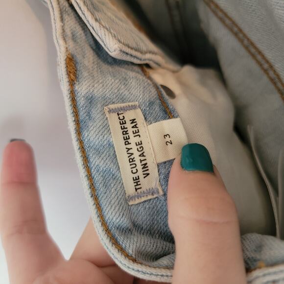 Madewell Light Wash High Rise Curvy Perfect Vintage Straight Leg Jeans Size 23 - Picture 10 of 11